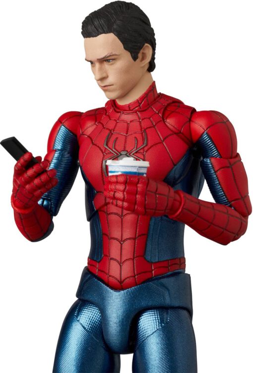 MAFEX Spider-Man New Red & Blue Suit - Imagen 2