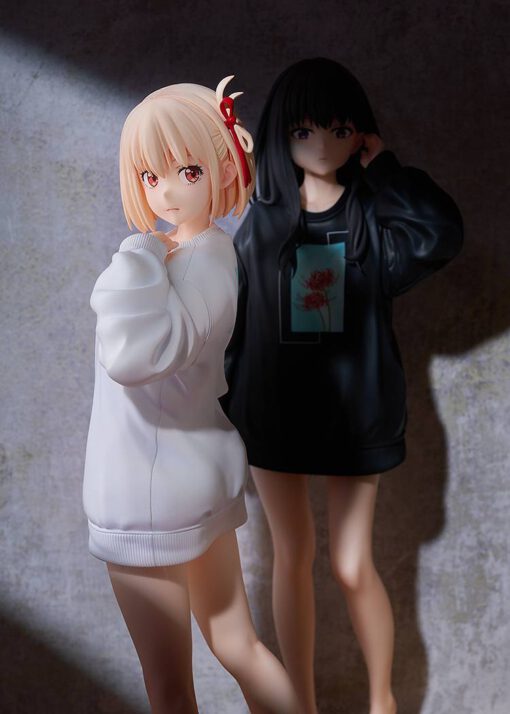 Chisato Nishikigi: Oversized Sweatshirt Ver. 1/7 - Imagen 4