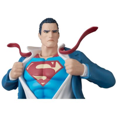 MAFEX Clark Kent Batman: Hush Ver.